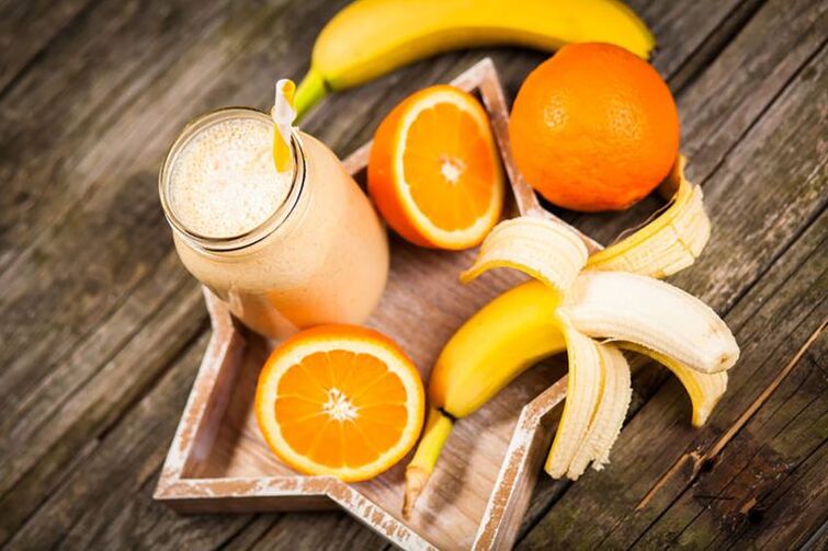 banānu-apelsīnu smūtijs svara zaudēšanai